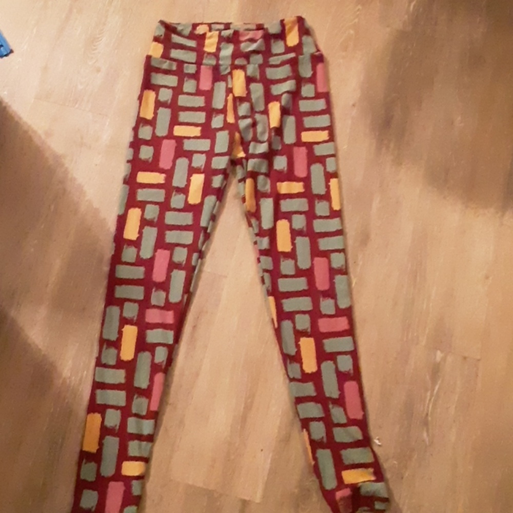 NWOT LuLaRoe leggings-OS